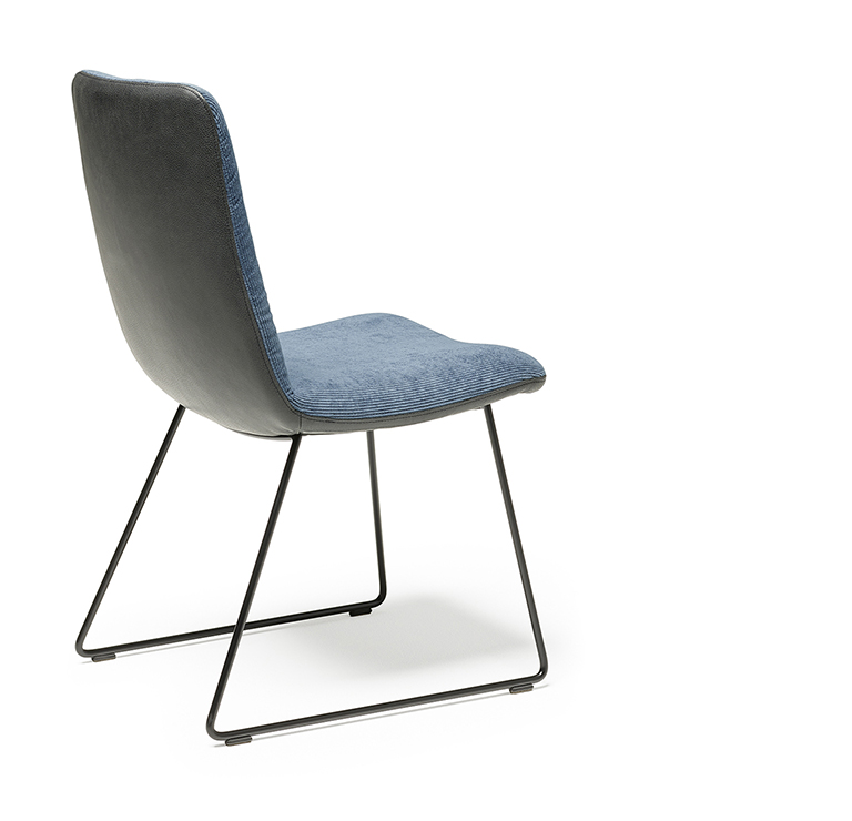 Stuhl S71